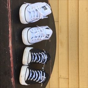 Converse Madison Women’s 9 Black & White (2 Pairs)